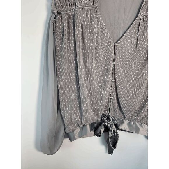 GImmicks By BKE Women's Balloon Sleeve Shirred Polka Dot Blouse Gray Small - Picture 3 of 12